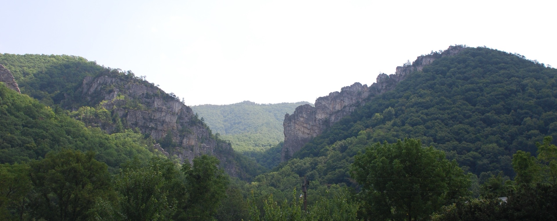 Champe Rocks along the North Fork